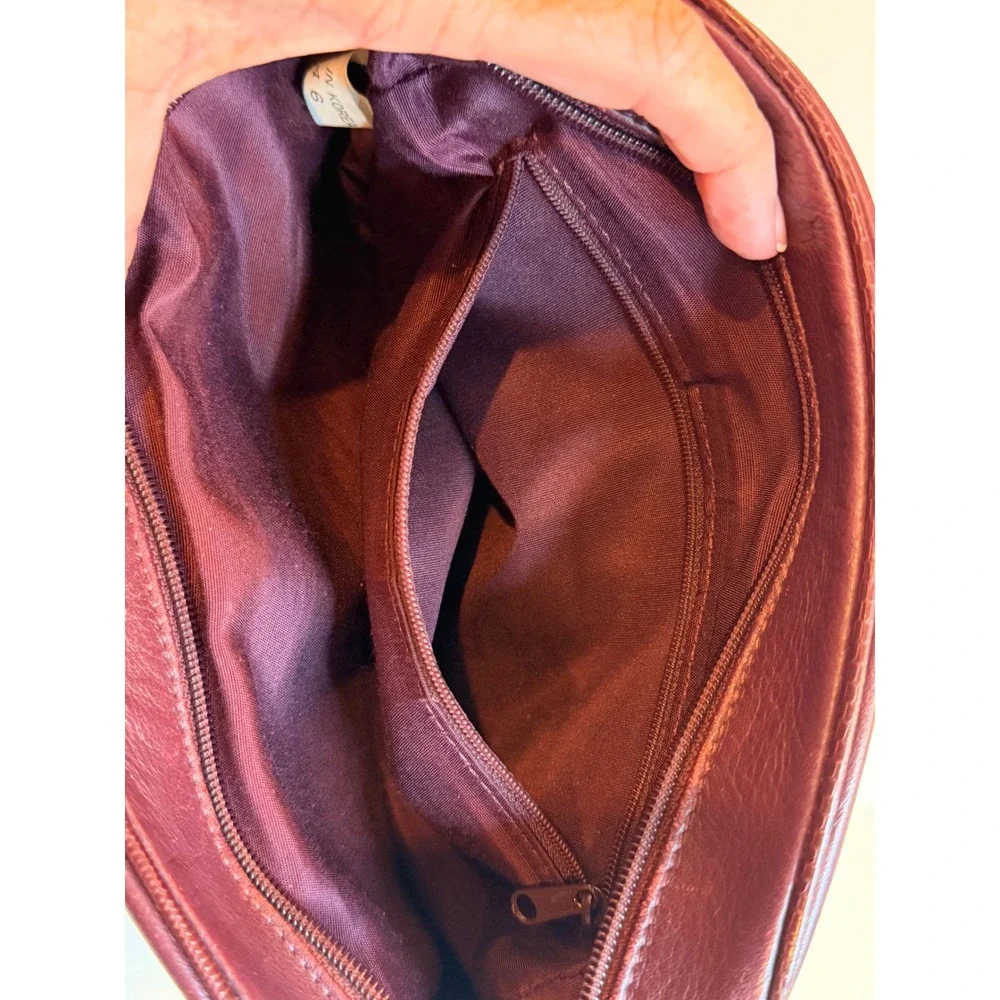 Etienne Aigner Vintage Burgundy Leather Clutch Cosmetic Bag Oxblood Horseshoe